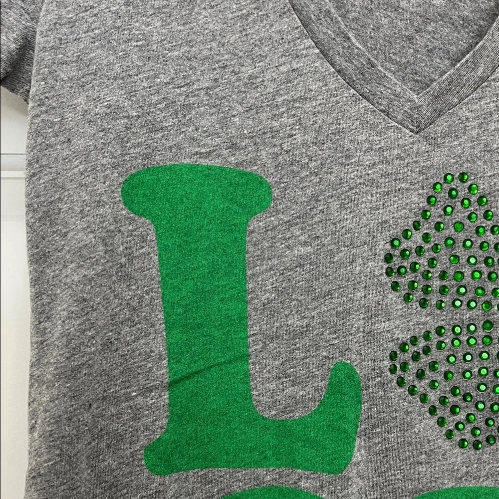 Fifth Sun Charcoal and Emerald Gem St. Patrick's Day Short Sleeve - Size Medium